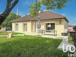 Traditional house at Montlhéry (91310)