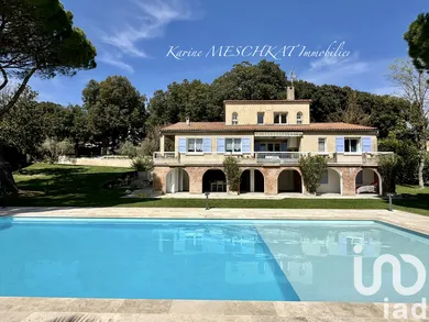 Maison traditionnelle à Peyruis (04310)