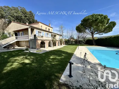 Maison traditionnelle à Peyruis (04310)