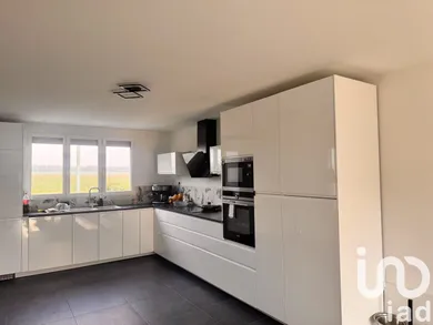 Detached house in Chelles (77500)