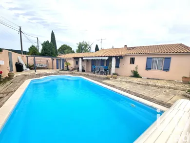 Traditional house at Caromb (84330)