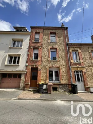 Building at Charleville-Mézières (08000)