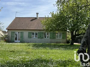 Detached at Saint-Ennemond (03400)
