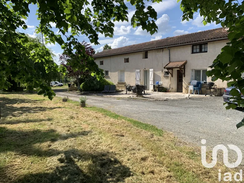 Maison 5 pièces 150 m² · à Saint-Vivien-de-Monségur · 150 m² · 164 000 €