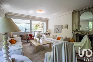 Apartment at Le Chesnay (78150)