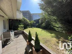 Apartment at Montrouge (92120)