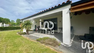 House at Montbeton (82290)