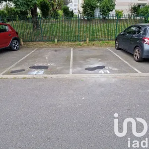 Parking at Montigny-lès-Cormeilles (95370)