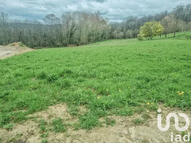 Terrain à bâtir à Marcillac-Saint-Quentin (24200)