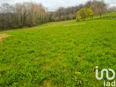 Terrain à bâtir à Marcillac-Saint-Quentin (24200)
