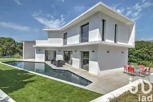 Maison d'architecte à Grasse (06130)