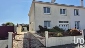 Traditional house at Saint-Pierre-des-Échaubrognes (79700)