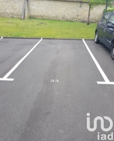 Parking à Moret-Loing-et-Orvanne (77250)