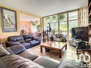 Appartement à Vaux-le-Pénil (77000)