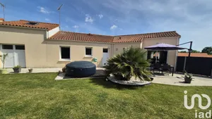 Traditional house at La Tessoualle (49280)