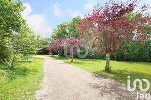Land at Muret (31600)