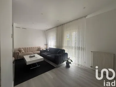 Appartement à Élancourt (78990)