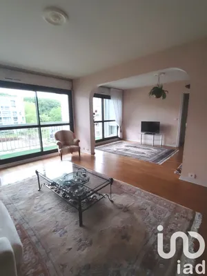 Apartment at Les Ulis (91940)