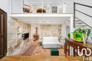 Apartment in Paris (75004)