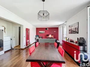 Apartment at Saint-Maur-des-Fossés (94100)