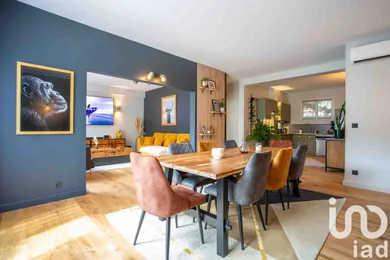 Appartement à Les Angles (30133)