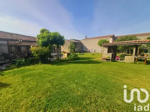 House at Saint-Yzans-de-Médoc (33340)