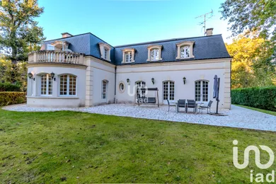 Mansion at Lamorlaye (60260)