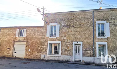 Townhouse in Fontenay-le-Comte (85200)