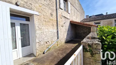 Townhouse in Fontenay-le-Comte (85200)
