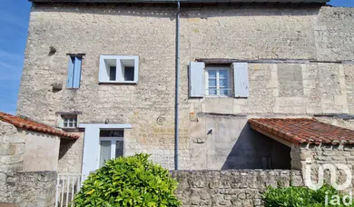 Townhouse at Fontenay-le-Comte (85200)