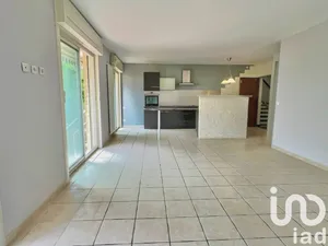 Apartment at Aix-en-Provence (13100)