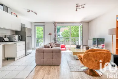 Apartment in Chessy (77700)