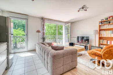 Apartment in Chessy (77700)