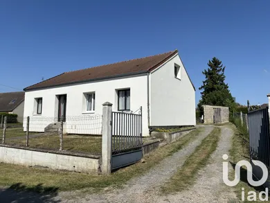 Pavillon à Clastres (02440)