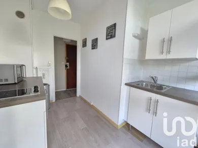 Apartment at Troyes (10000)