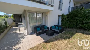 Apartment at Noisy-le-Grand (93160)