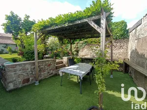 House at Azay-sur-Thouet (79130)