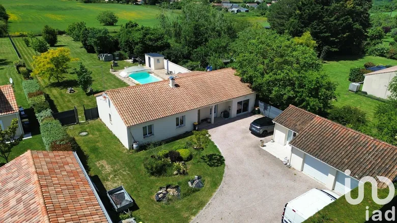 Maison 6 pièces 145 m² · à Bonneuil-Matours · 145 m² · 290 000 €