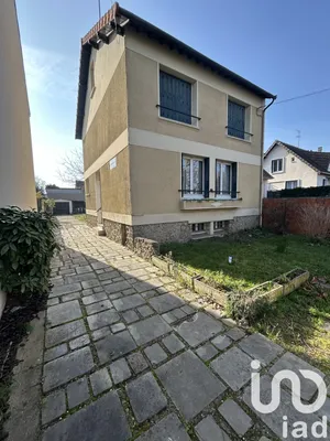 Traditional house at Montesson (78360)
