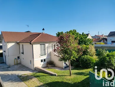 Traditional house at Chilly-Mazarin (91380)