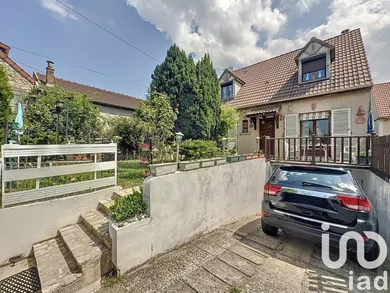 Traditional house at Morangis (91420)