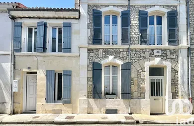 House at Saint-Jean-d'Angély (17400)