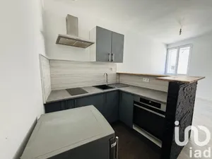 Duplex at Pont-Sainte-Maxence (60700)