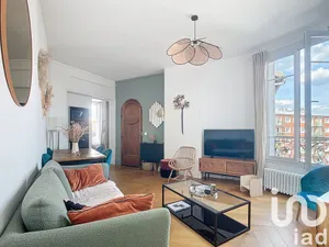 Apartment at La Garenne-Colombes (92250)