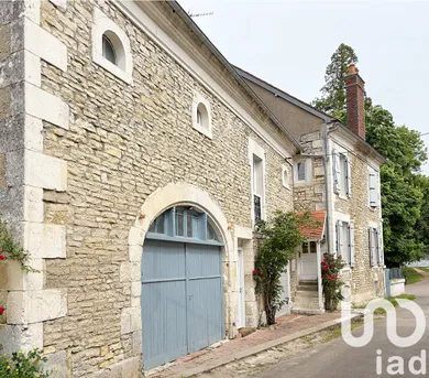 Maison de village à Thury (89520)