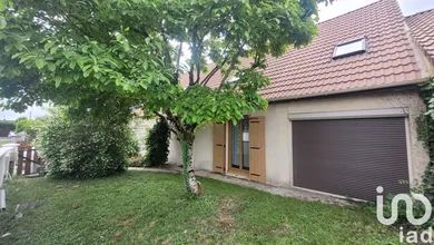 Pavillon à Le Châtelet-en-Brie (77820)