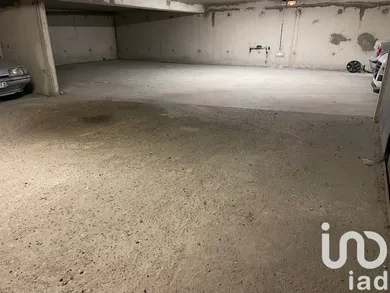 Parking à Saint-Fargeau-Ponthierry (77310)