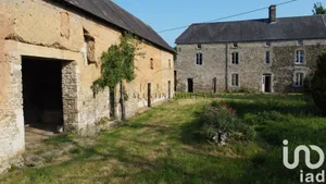 House at Gorges (50190)