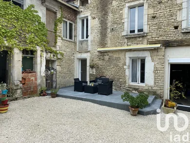 Maison de village à Stigny (89160)