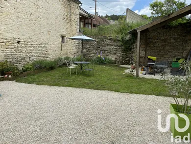 Maison de village à Stigny (89160)